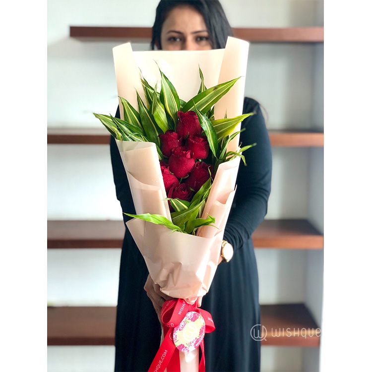 Roses and Romance Flower Bouquet Wishque Sri Lanka's Premium Online