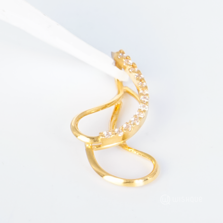 22kt Gold Petals Pendant With Zercone