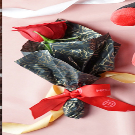 Winter Bear Gift Set Single Rose Arrangement