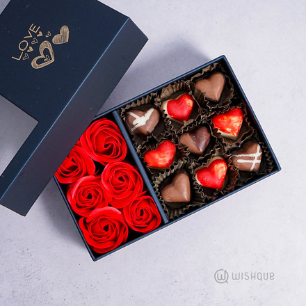 Wishque Signature Swiss Pralines Chocolate 09 pcs For Artificial Rose Gift Box