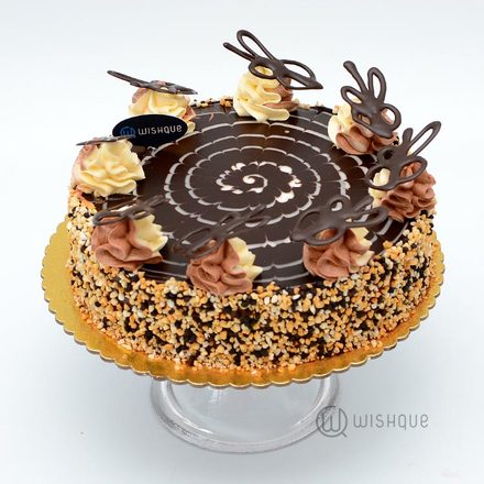 Swirl & Crunchy Chocolate Cake