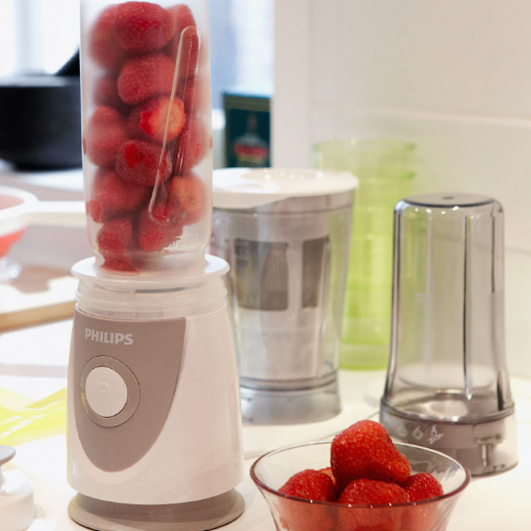 Philips MiniBlender with Portable ‘On the Go’ Bottle Wishque Sri