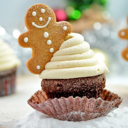 Gingerbread Man Caramel Frosting Chocolate Cupcake 6pcs