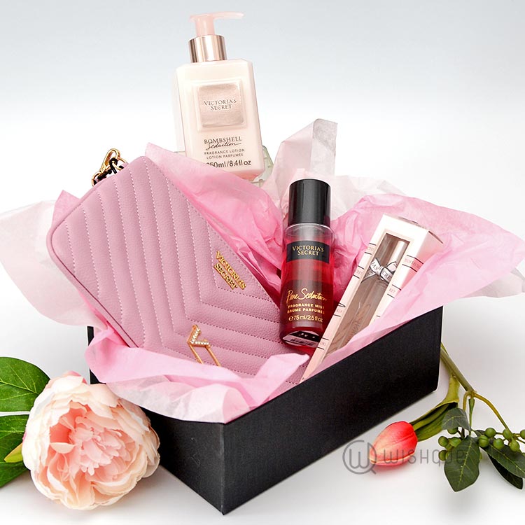 Victoria's Secret Bombshell Plum Luxury Gift Pack