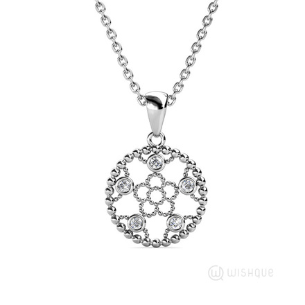 Sparkling Daisy Pendant With Cloe Crystals White-Gold Plated