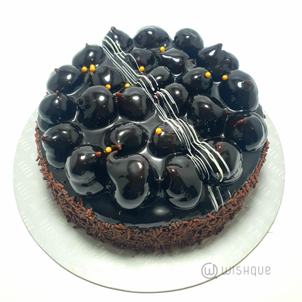 Black Chocolate Profiterole Cake