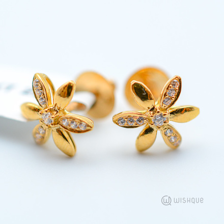 22kt Gold Floral Earring Set 2