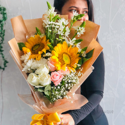 Dashing Sunflower Bouquet
