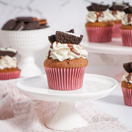Classic Oreo Chocolate Cupcake