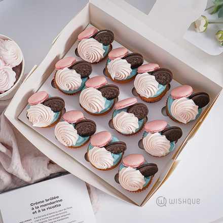 Cupcake with the Lot to Go